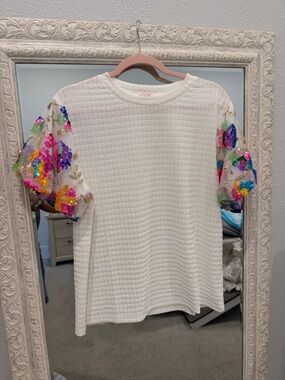New Jess Lea Women's Cream Textured Top with Multicolor Sequin Puff Sleeves